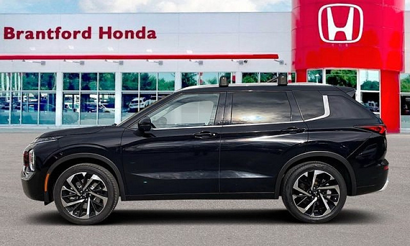 2022 Mitsubishi Outl...