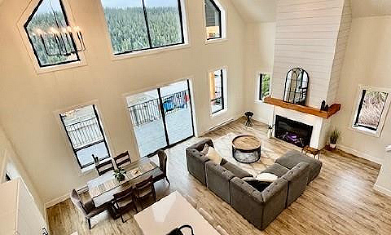 650 Arrowsmith Ridge...
