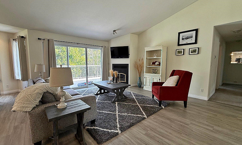 Reduced Price! Priva...