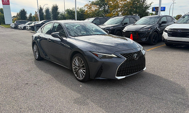 2021 Lexus Is Is 300...