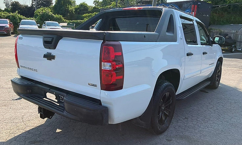 2008 Chevrolet Avala...