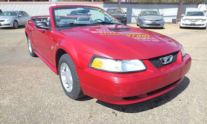 1999 Ford Mustang 35...