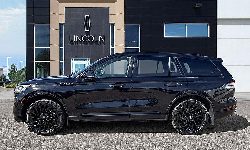 2022 Lincoln Aviator...