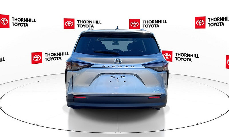 2023 Toyota Sienna X...