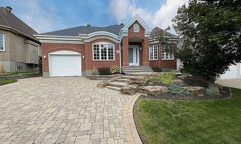 $795,000 - Bungalow ...