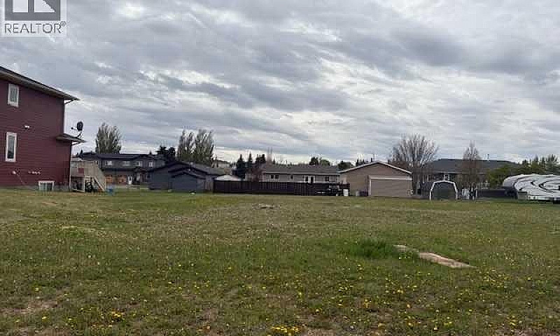 4424 51 Avenue Hardi...