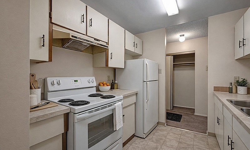2 Bed X 1 Bath Apart...