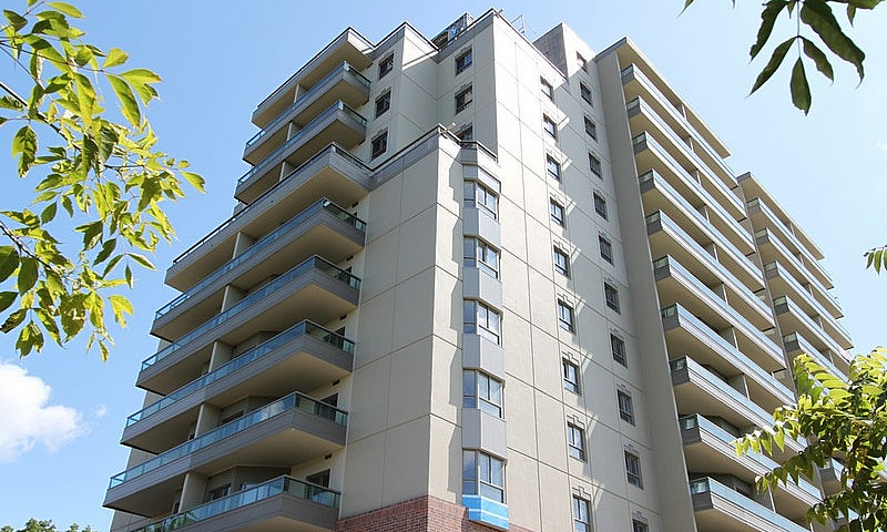 Iron Horse Towers - ...