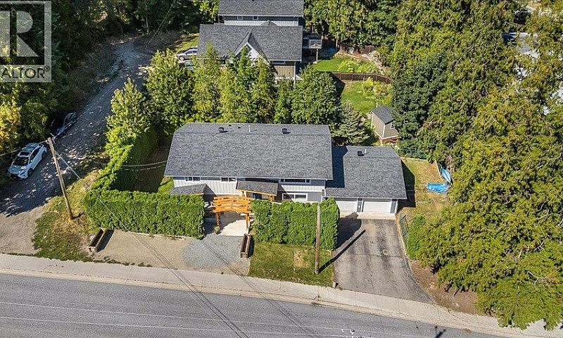 324 Richards Street ...
