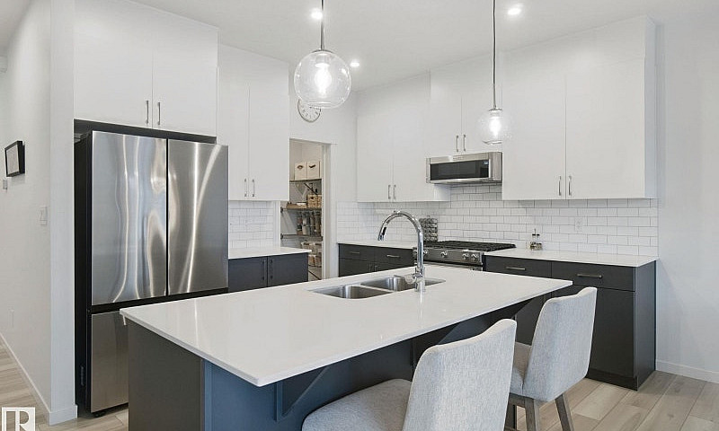 4 Bed Riverside Cove...