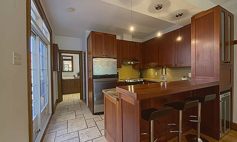 625 000$ - Condo À V...