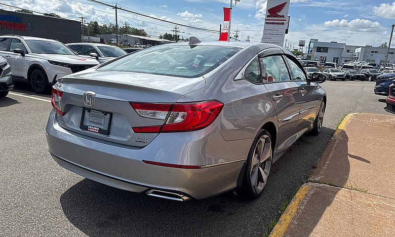 2018 Honda Accord To...