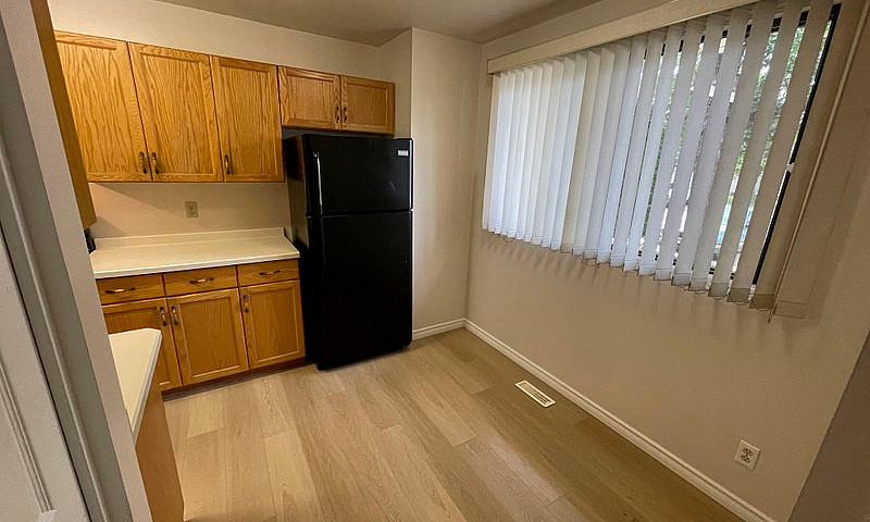 Newly Renovated 3 Be...
