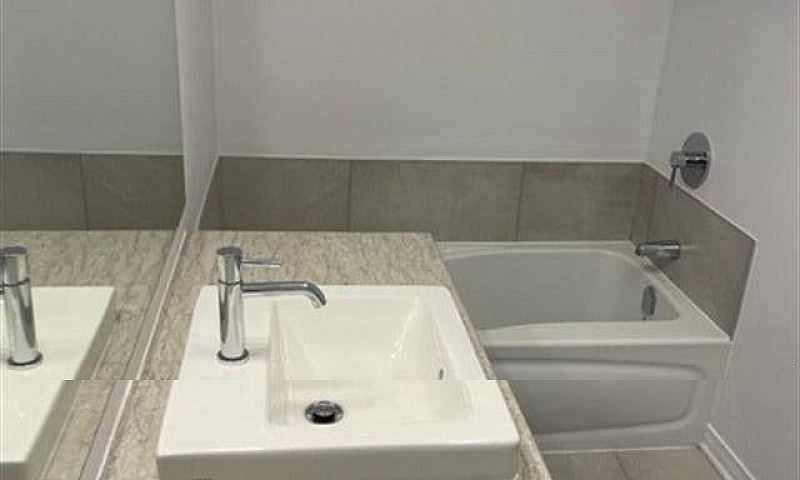 Spacious 2 Bedrooms ...