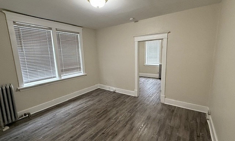 480 Langside - 1 Br ...