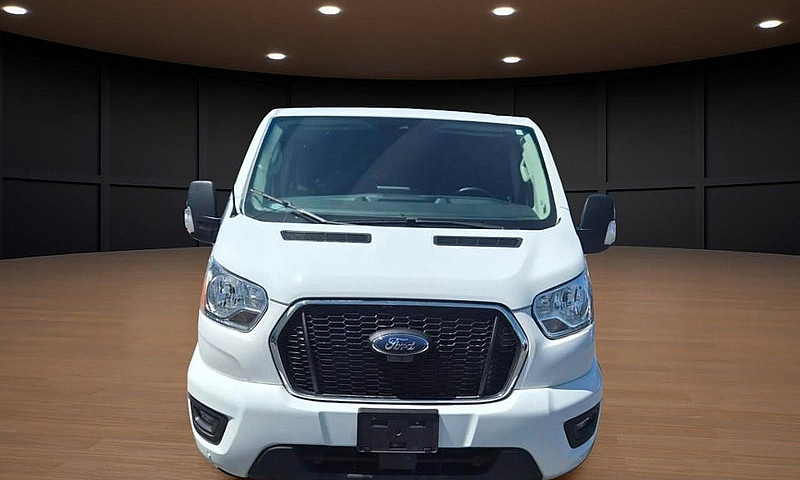 2022 Ford Transit-35...