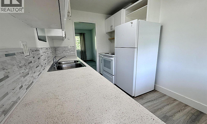 18 Gander Crescent K...