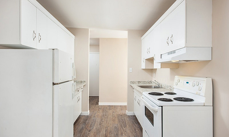 Shaughnessy Manor - ...