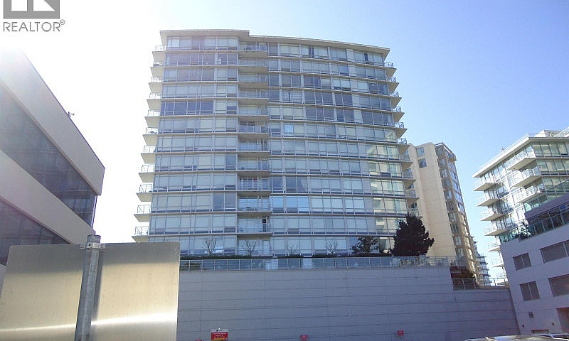 908 8288 Lansdowne R...
