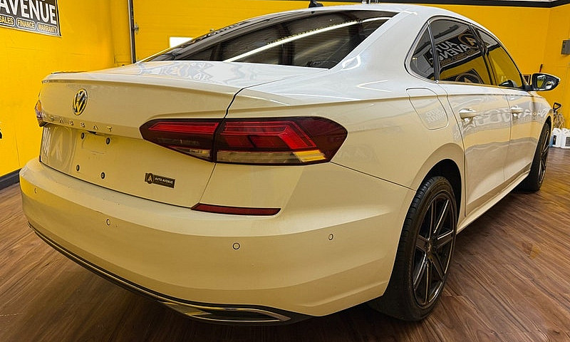 2020 Volkswagen Pass...