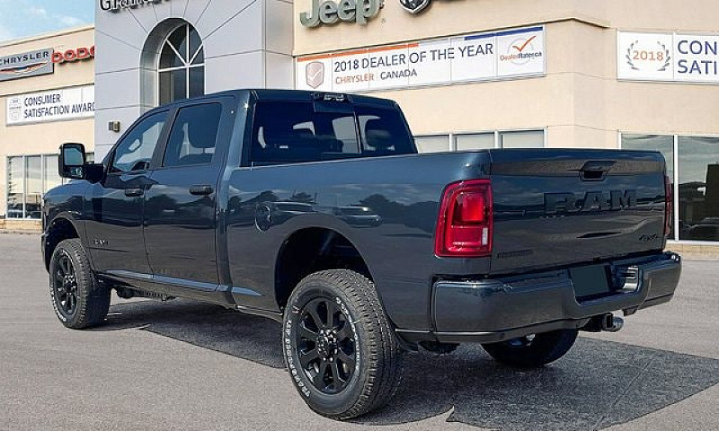 2026 Ram 3500 Big Ho...