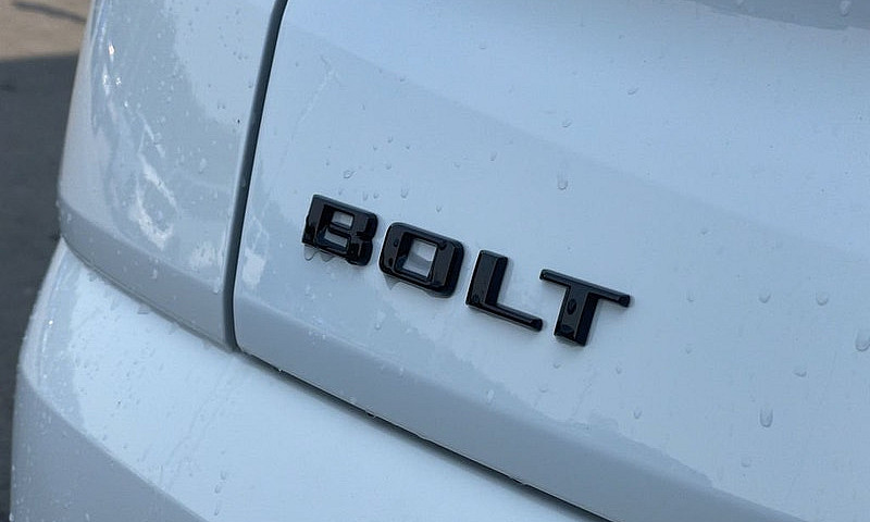 2027 Chevrolet Bolt ...