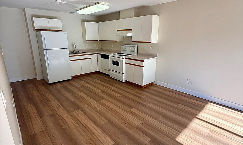 Spacious 1 Bedroom 1...