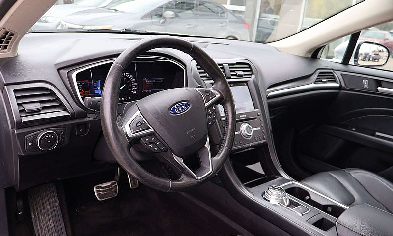 2017 Ford Fusion Tit...
