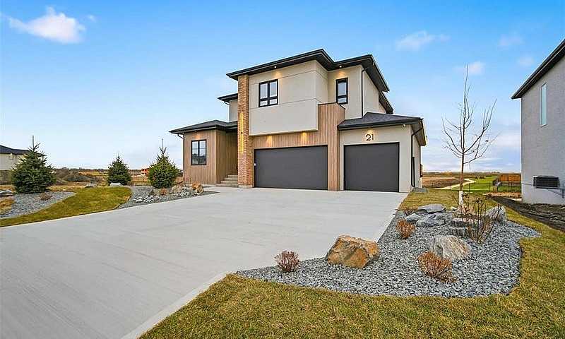 Artista Homes In For...