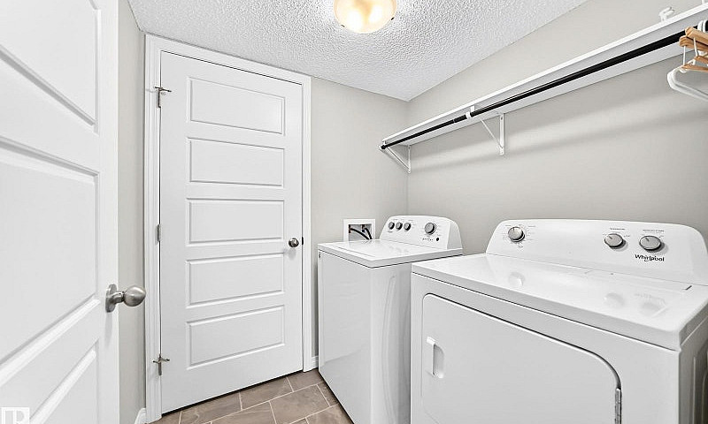 Great Townhouse In S...