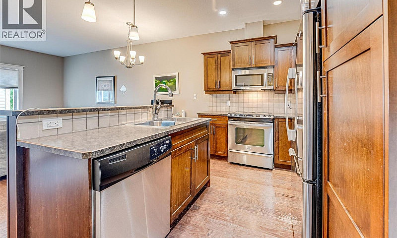 3606 25 Avenue Unit#...