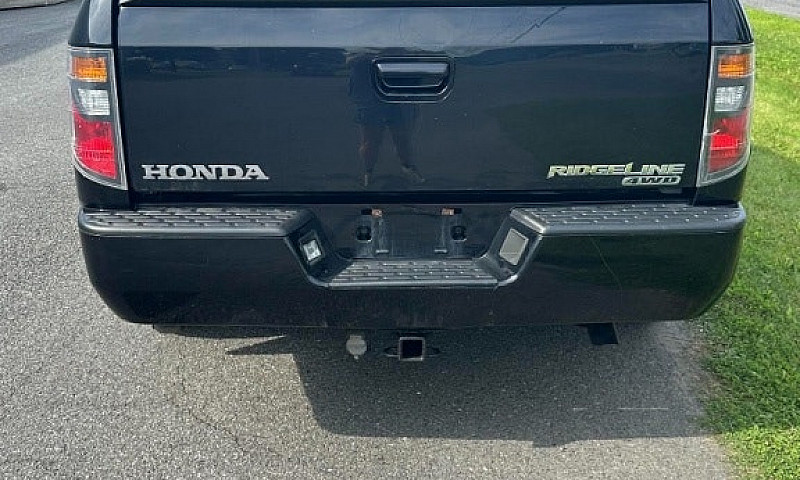 2006 Honda Ridgeline...