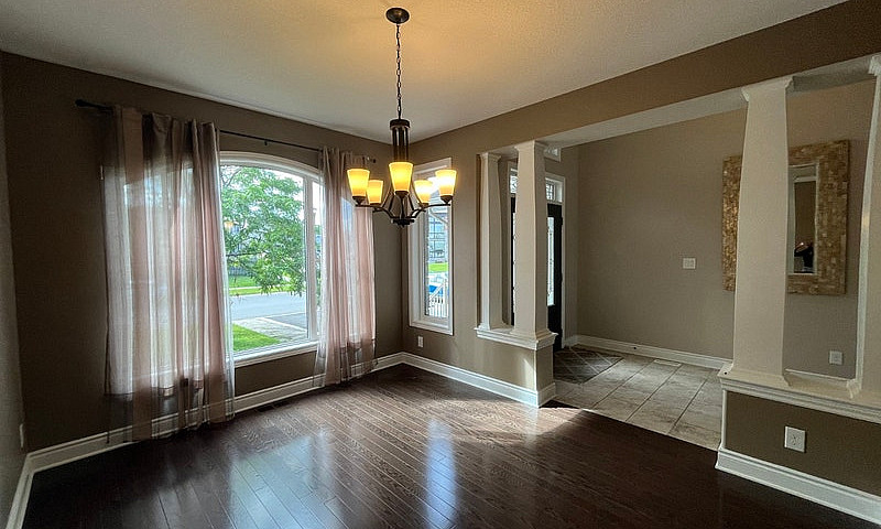 Gorgeous 4 Bedroom C...
