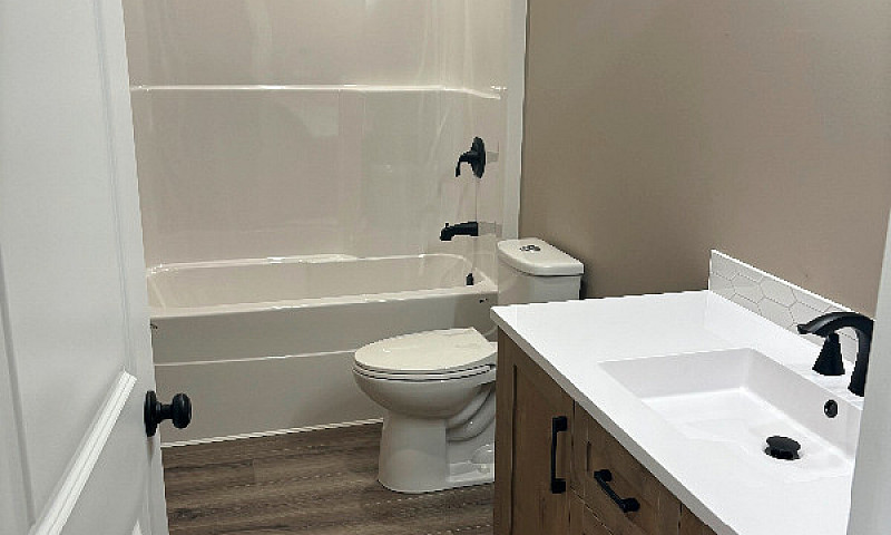 1274Sqft Rtm For Sal...