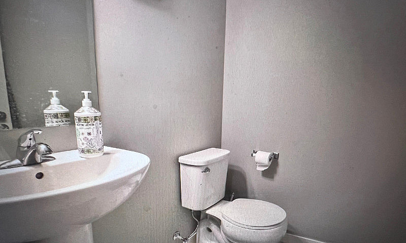 2 Bed, 2 Bath Townho...