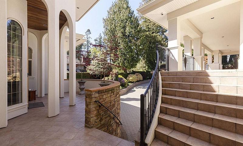 13464 13A Avenue Whi...