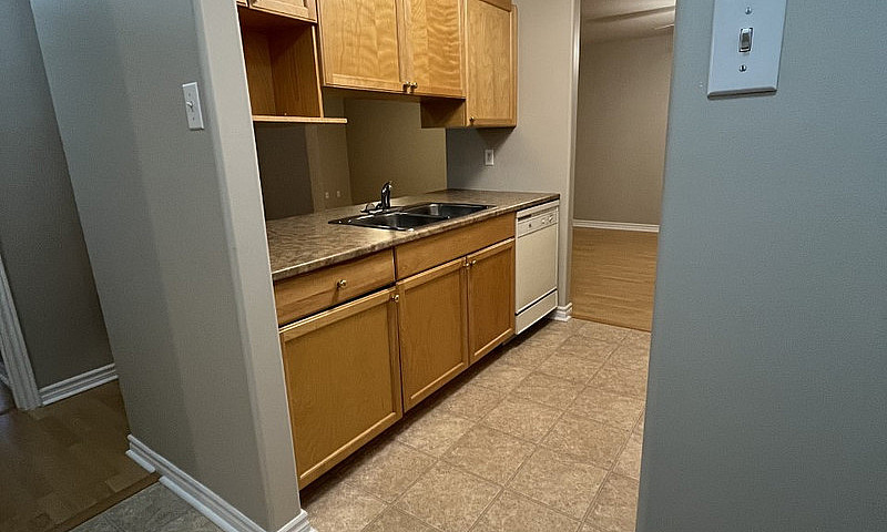 39 Pleasant Moncton...