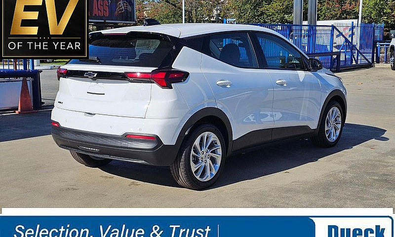 2027 Chevrolet Bolt ...