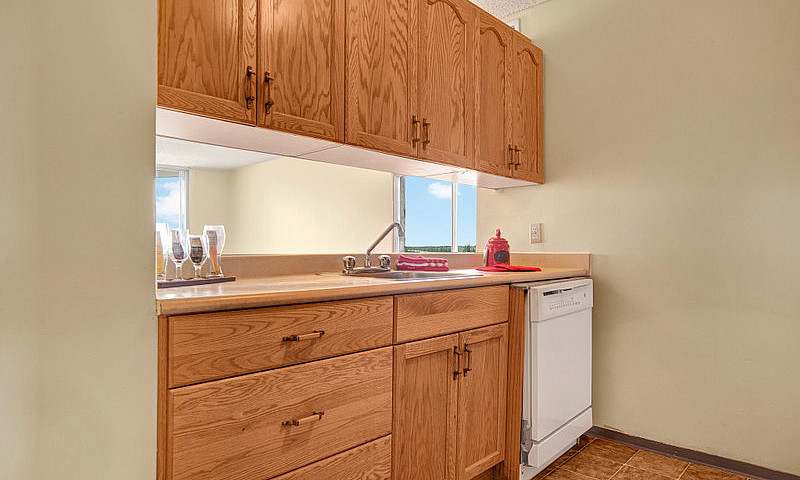 2 Bedroom At 33 Rive...