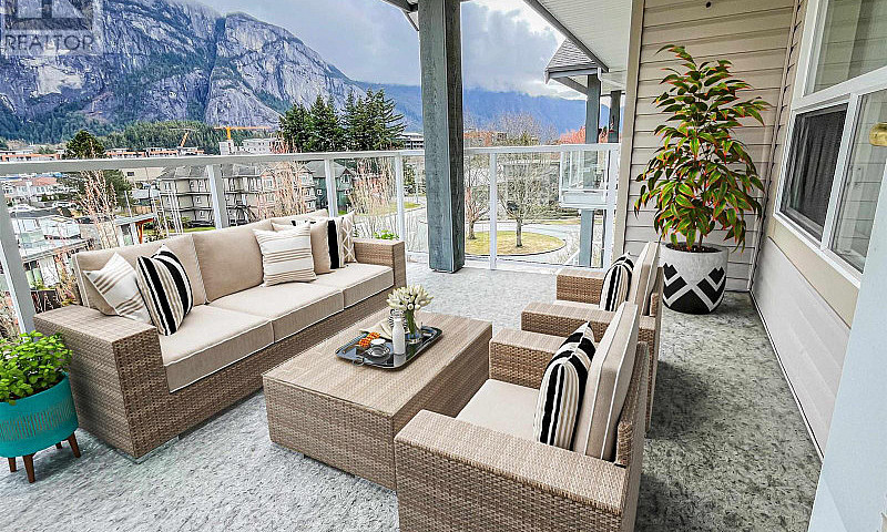 409 1203 Pemberton A...