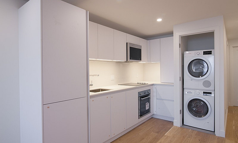 Modern One Bedroom A...