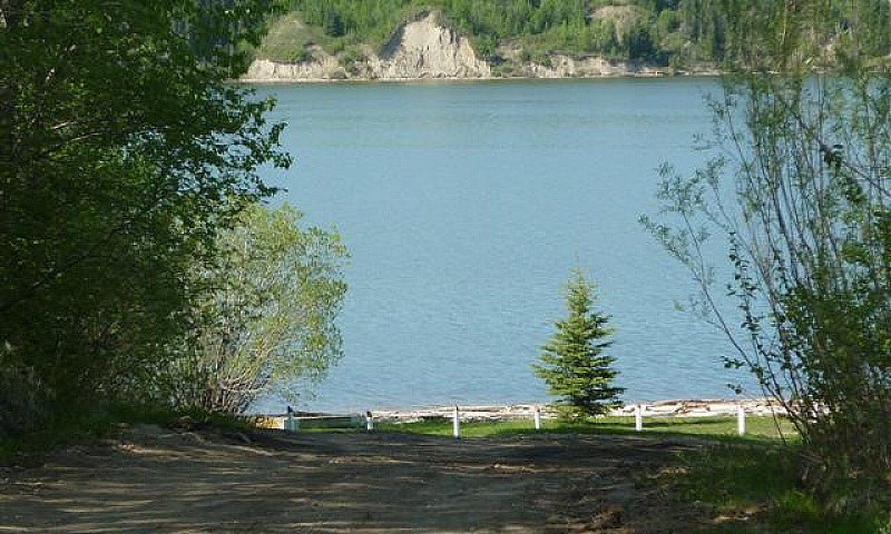 Codette Lake Propert...