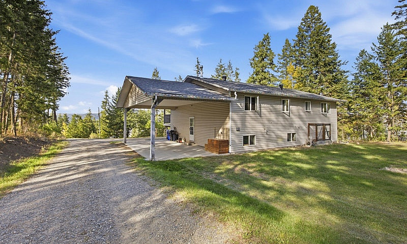 523 Tamarack Road, W...
