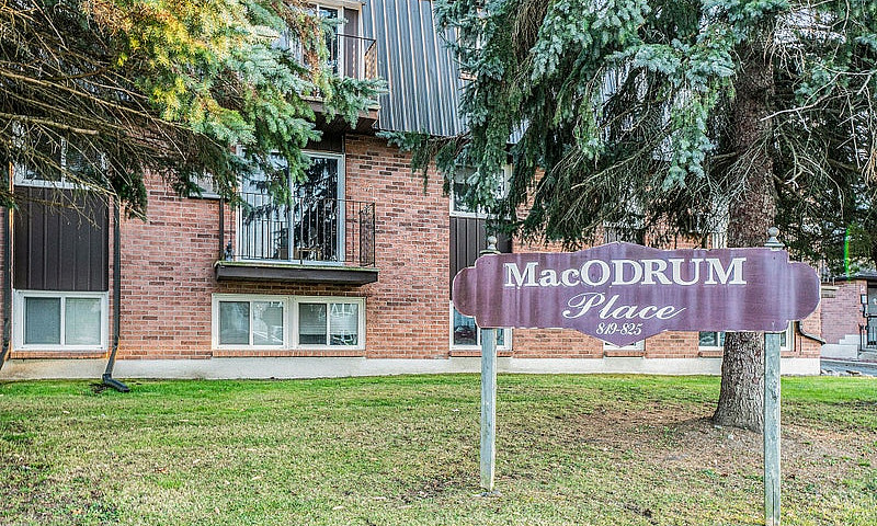 2 Bedroom 1 Bath At ...