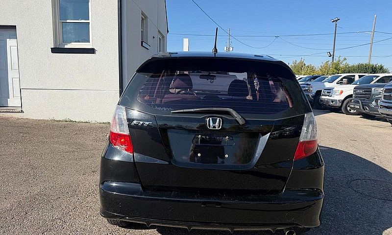 2013 Honda Fit Lx...