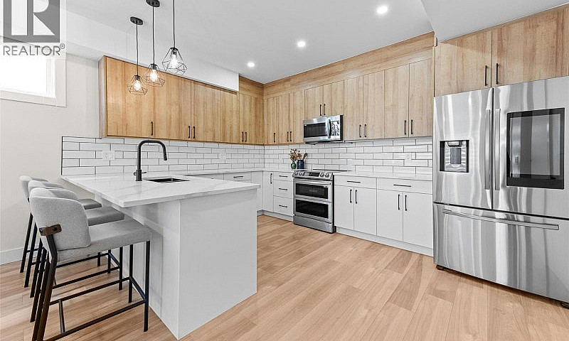 1034 Martin Avenue U...