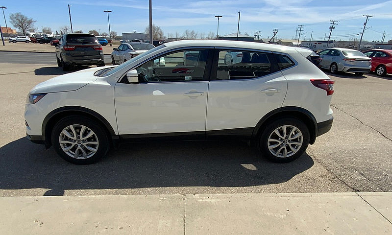 2021 Nissan Qashqai ...