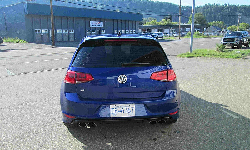 2017 Volkswagen Golf...