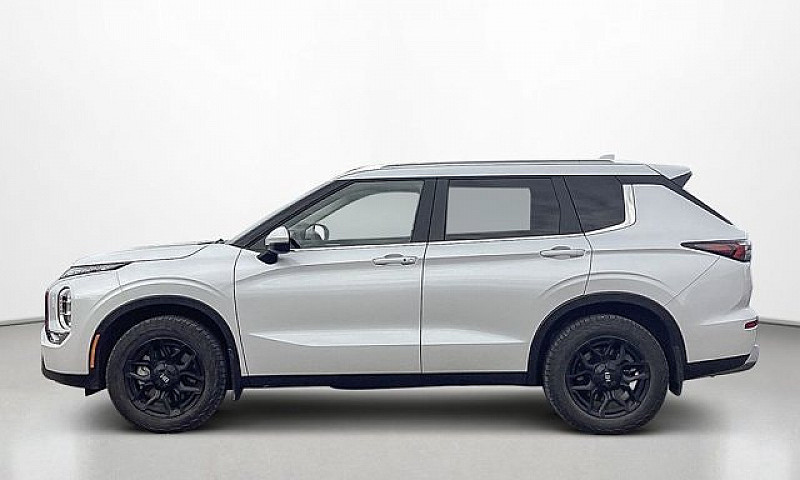 2026 Mitsubishi Outl...
