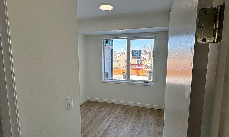2402 Ferrier Flats- ...
